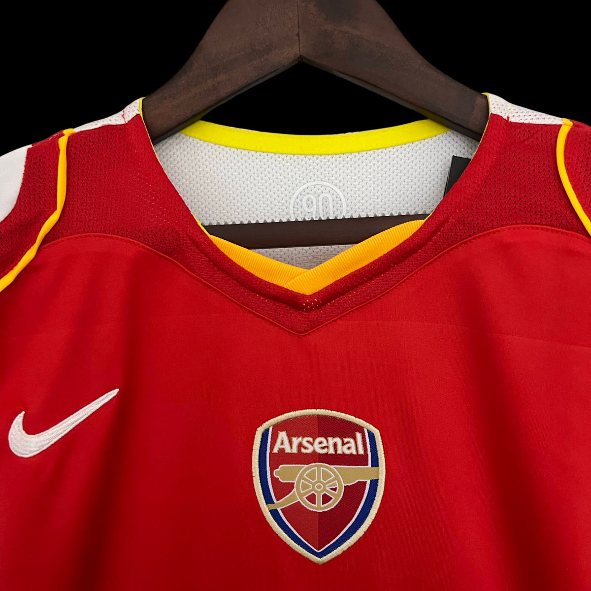 Arsenal Retro Jersey 04/05