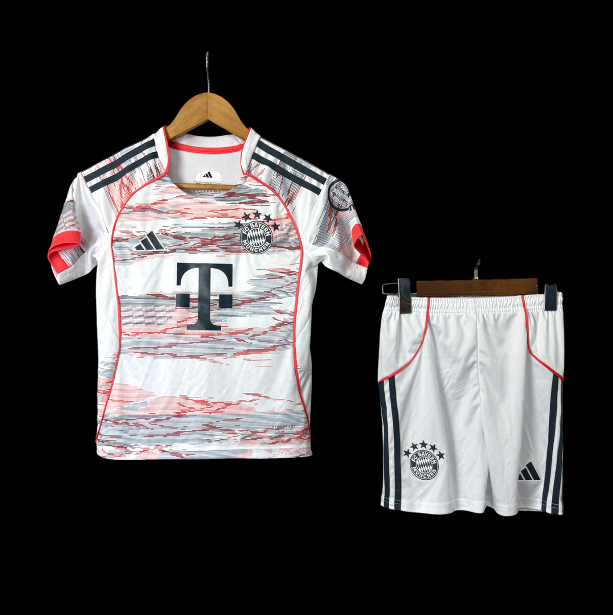 Camiseta de visitante del Bayern Múnich para niños 25/26